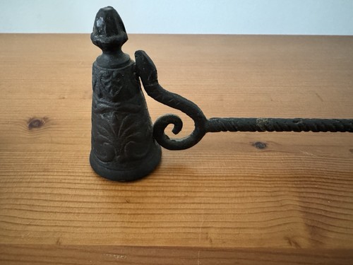 Vintage metal candle snuffer - metal,