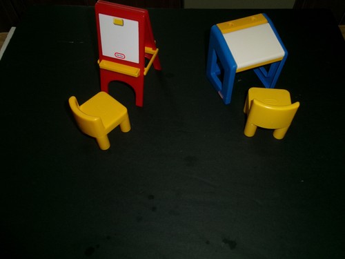 Little tikes art easel desk - little,