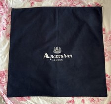 Aquascutum  Extra Large