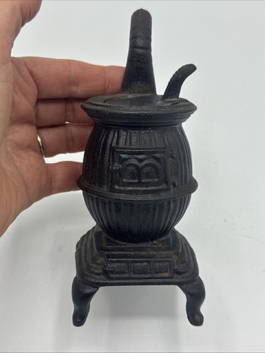 Vtg miniature black cast iron - miniature,