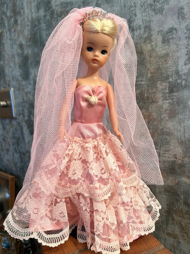 Vintage 1970s sindy doll - vintage,