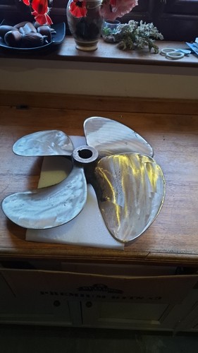 Blade bronze propeller - 4,