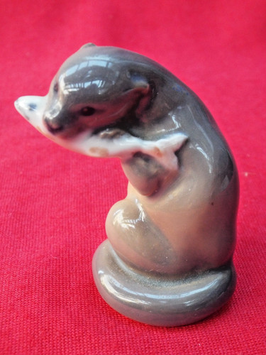 Royal copenhagen otter with - copenhagen,