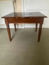ONE LOVELY VINTAGE TABLE