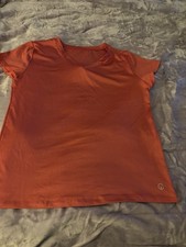 VOGO Short Sleeve Dark Pink Workout Athletic Gear Short Sleeve Size Medium