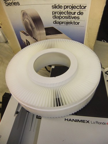 Slide projector carousel for