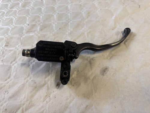 Front master cylinder - cylinder,