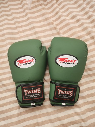Twins 12oz muay thai boxing - muay,