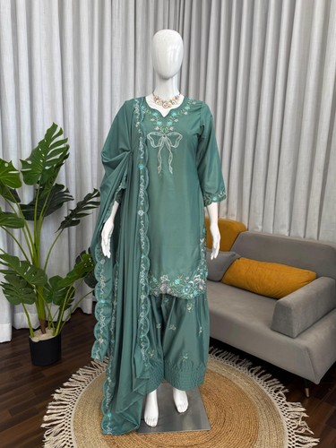 Pakistani farshi salwar kameez - pakistani,