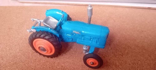Corgi toys fordson - corgi, power
