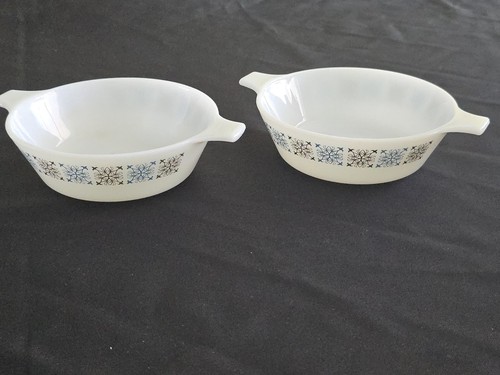 Chelsea pattern pyrex - chelsea,
