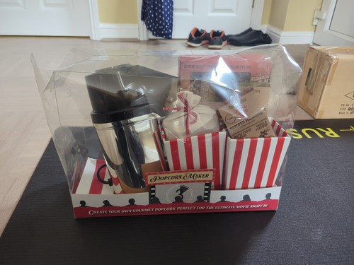 Popcorn maker with - maker,