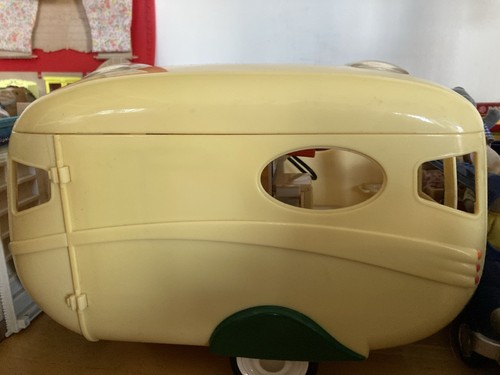 Sylvanian families caravan and - sylvanian,