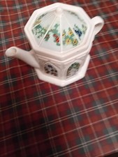 🙂 Vintage WADE Porcelain