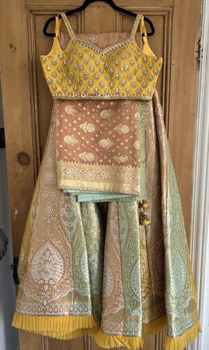 Stunning indian pakistani - stunning, indian/pakistani