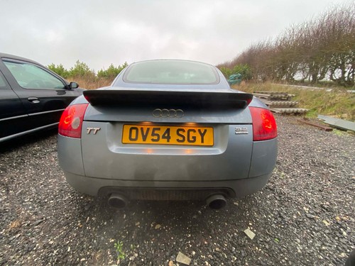 Rear lower diffuser valance
