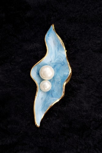 Faux pearl shell - faux,