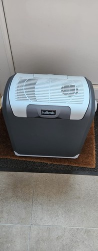 Halfords 14l electric coolbox - halfords,