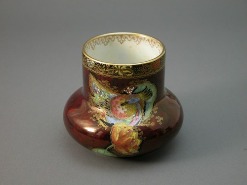 Carlton ware crested - carlton,
