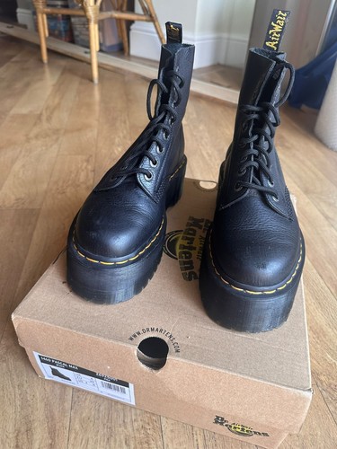 Martens womens boots size 6 - size,