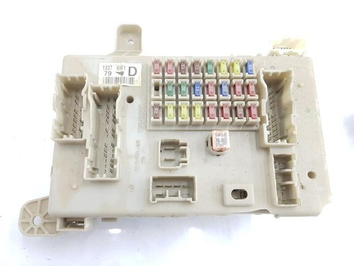8273060110 fuse box toyota - fuse,