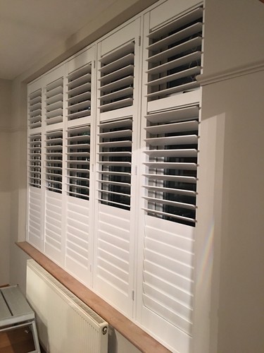 Wooden plantation shutter - plantation,