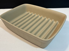 Pampered Chef Stoneware Ridged