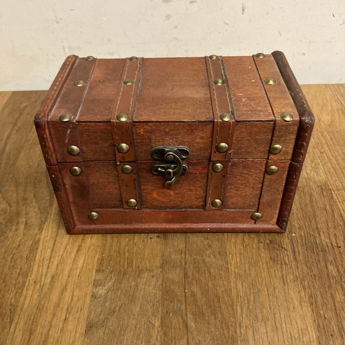 Small wooden treasure chest - wooden,