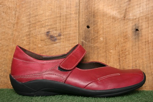 Wolky fuchsia red leather mary - wolky,