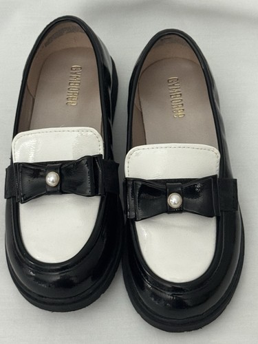 Gymboree girls loafers - gymboree, size