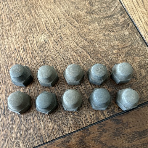 Ford plastic wheel nut - plastic,