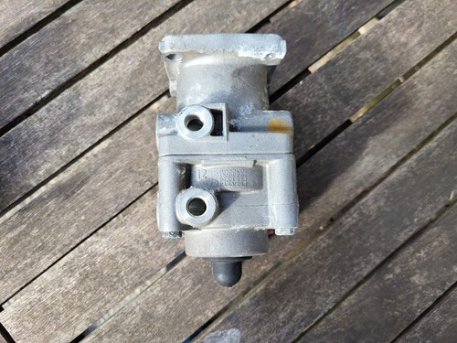 Wabco 4613150420 foot brake - 4613150420,