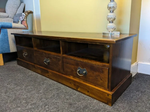 Laura ashley garrat - ashley, wide