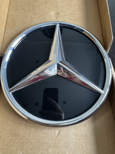 Brand new mercedes - brand,