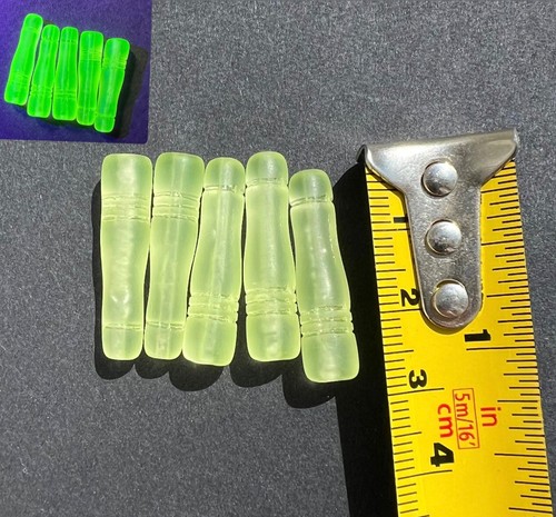 Pieces 8cm long uranium - 5,