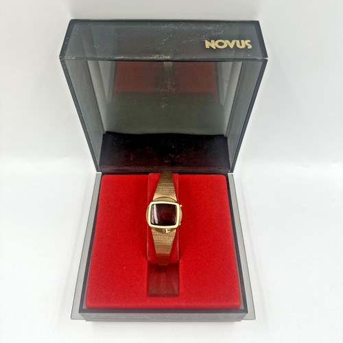 Novus national semiconductor - novus,