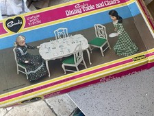 Vintage Boxed Sindy Dressing