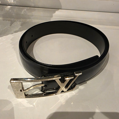 Louis vuitton initiales - louis, lv