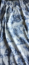PAIR OF BLUE AND IVORY TOILE