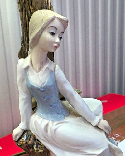 Lladro porcelain figurine - lladro,