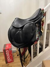 17.5 Inch Black Leather Childeric Monoflap CFAP Jumping Saddle Wide Width +2