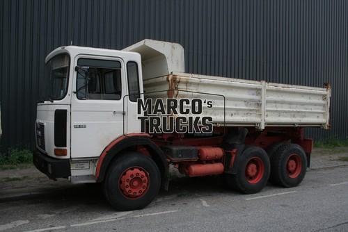 Truck photo man 26281 tipper - truck,