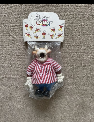 Bully bullseye signed - signed, by