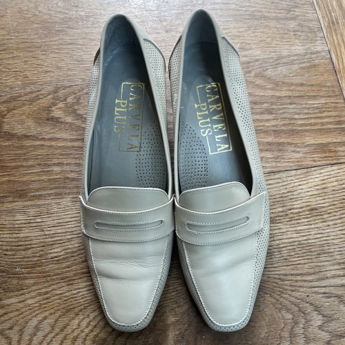 Carvela plus beige leather