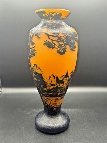 Glass vase - , around