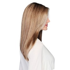 Raquel Welch 18" Wavy Top