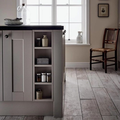 Howdens discontinued fairford - ,