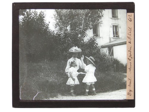 Woman children hotel garden - woman,