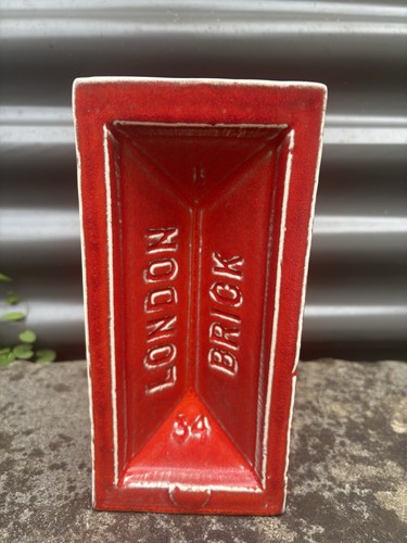 Stolen form red ceramic - stolen,