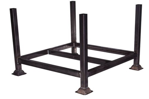 Post pallet stillage - 4,